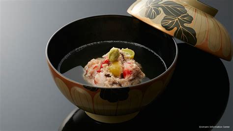  Steamed Duck With Lotus Root: A Dish that Celebrates Umami Depth and Textural Harmony!