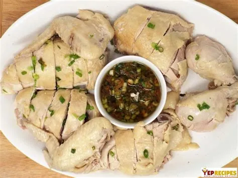  Shaoguan White Cut Chicken: Can Spicy Flavors and Refreshing Herbs Harmonize on Your Plate?